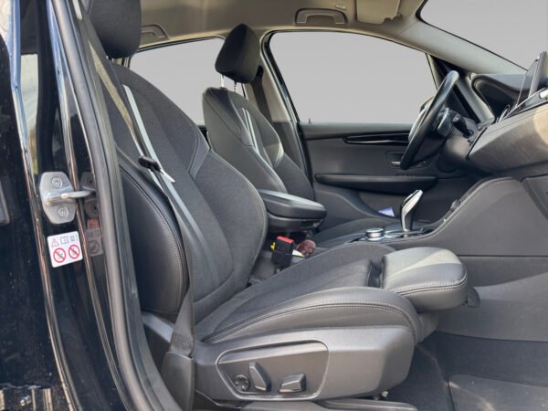 BMW 218D Active Tourer Sport BVA8 – Image 9