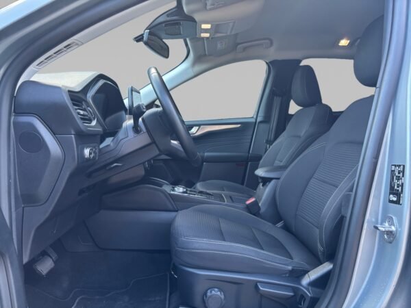 Ford Kuga 2.5 FHEV 190 cv Hybrid  Flexifuel E85 Titanium – Image 9