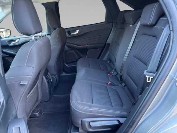 Ford Kuga 2.5 FHEV 190 cv Hybrid  Flexifuel E85 Titanium – Image 13