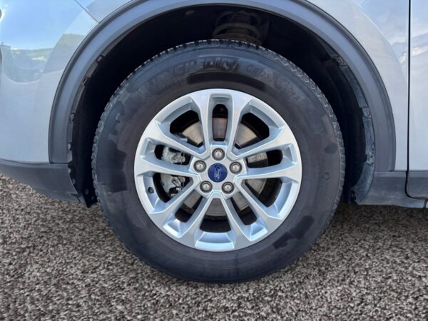 Ford Kuga 2.5 FHEV 190 cv Hybrid  Flexifuel E85 Titanium – Image 14