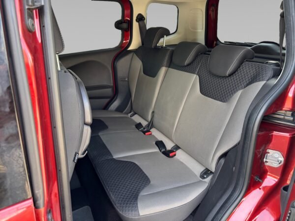 Ford Tournéo Courrier 1.0 Ecoboost 100 cv Titanium – Image 12