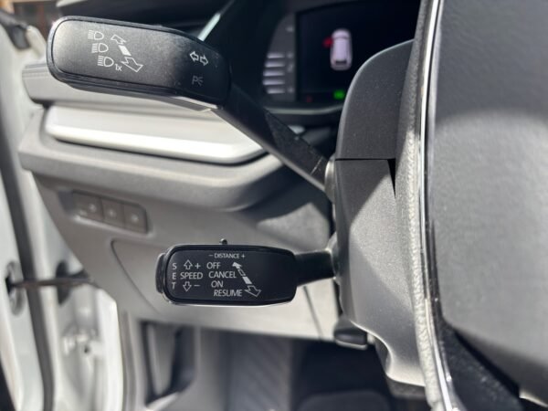 Skoda Octavia Combi 2.0 TDI 150 CV DSG Business – Image 21