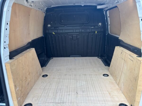 Citroën Berlingo BlueHDI 100 cv Club – Image 13