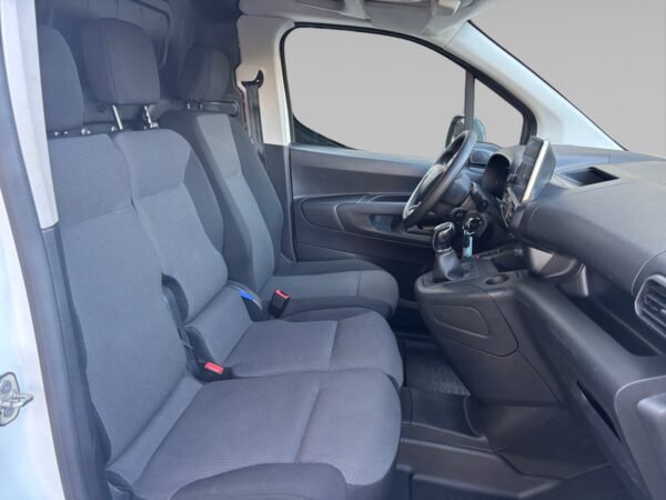 Citroën Berlingo BlueHDI 100 cv Club – Image 15