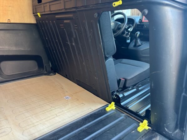 Citroën Berlingo BlueHDI 100 cv Club – Image 17