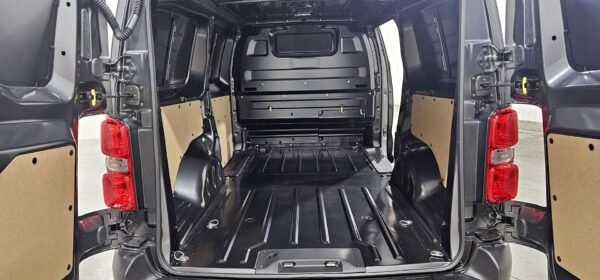 Citroën Jumpy Fourgon XL BlueHDI 180 cv EAT8 – Image 10