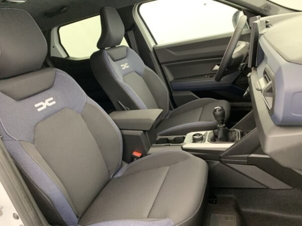 Dacia Duster 4x4 TCE 130 cv Journey 2025 – Image 12