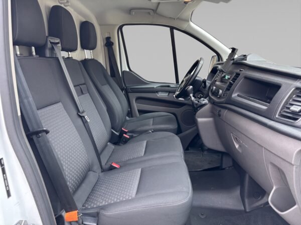 Ford Transit Custom L1H1 2.0 Ecoblue 130 cv Trend Business – Image 14