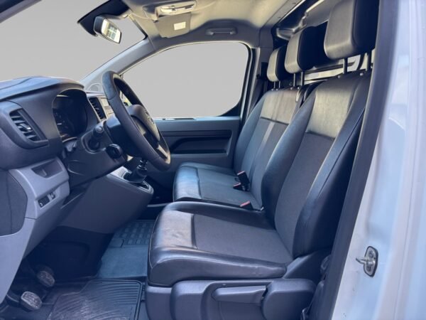 Opel Vivaro Fourgon L2 2.0 BlueHDI 120 cv Pack Clim – Image 9