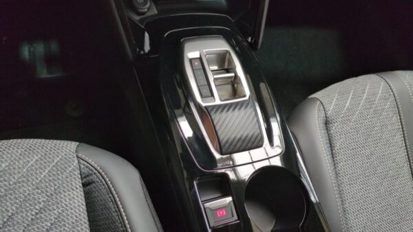 Peugeot 208 Hybrid 110 cv E-DSC6 Allure – Image 13