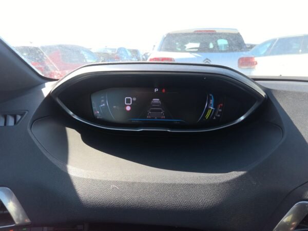 Peugeot 3008 Hybrid 145 cv Allure Pack – Image 6
