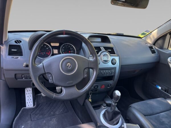 Renault Sport Megane RS II 2.0 Turbo 230 cv R26 n°240 – Image 11