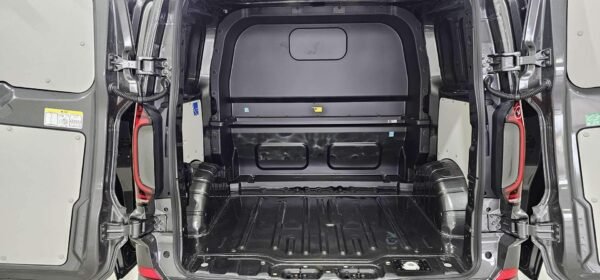 volkswagen Transporter Procab L1H1 2.0 TDI 170 cv Business – Image 17